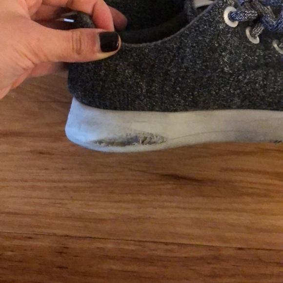 Grey Allbirds - Picture 4 of 5